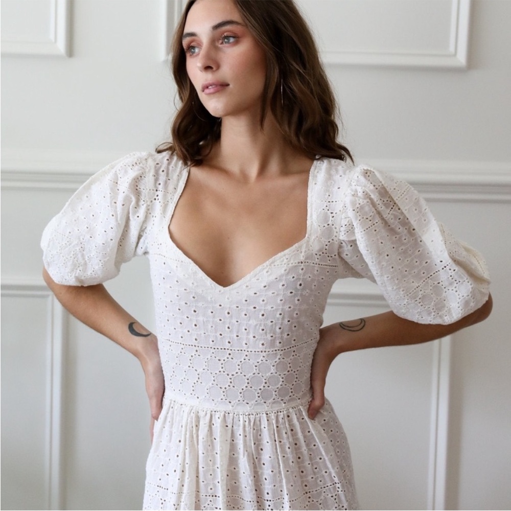 Anthropologie Millie Maja dress in pearl eyelet